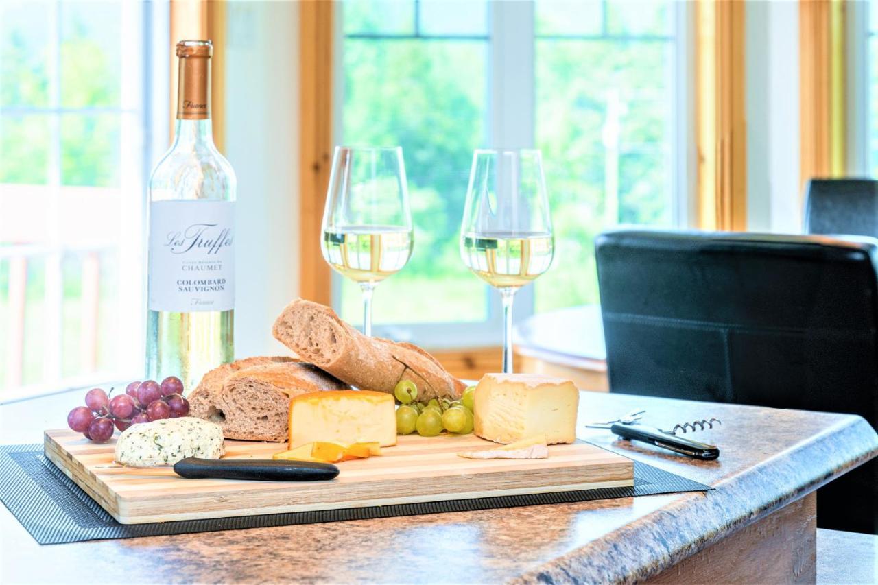 Maison Accueillante - Spa, Fleuve Et Montagnes! Petite-Riviere-Saint-Francois Exteriör bild