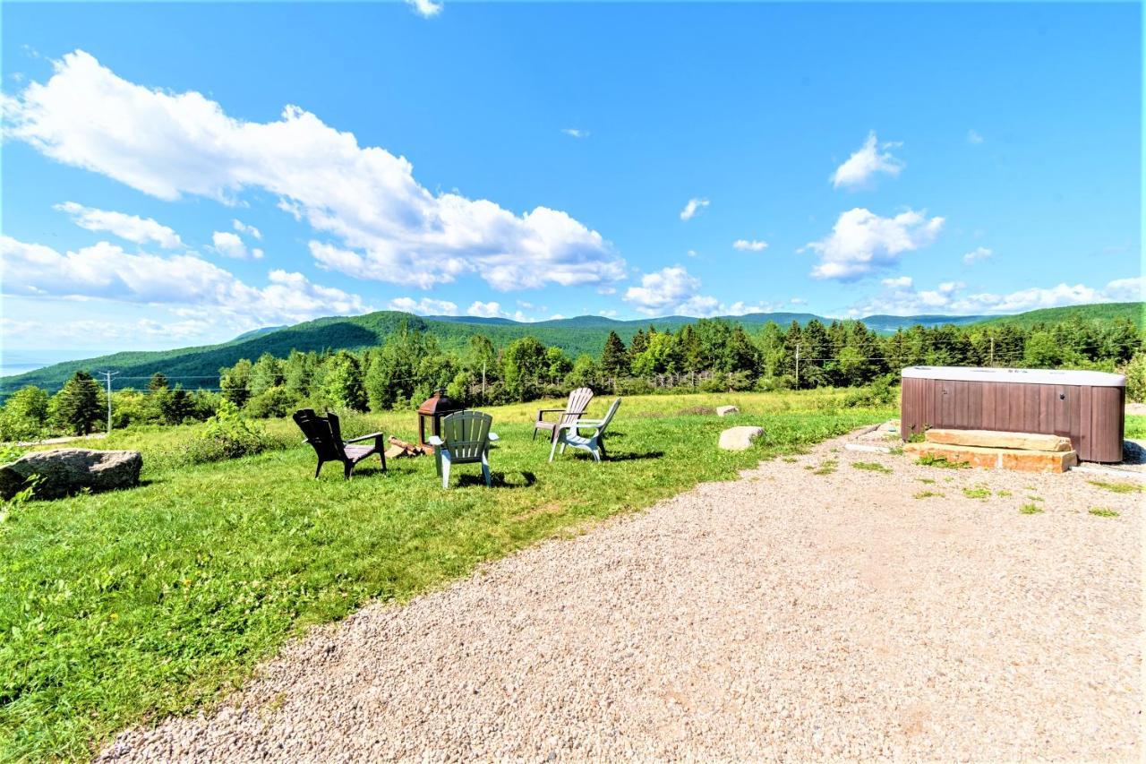 Maison Accueillante - Spa, Fleuve Et Montagnes! Petite-Riviere-Saint-Francois Exteriör bild